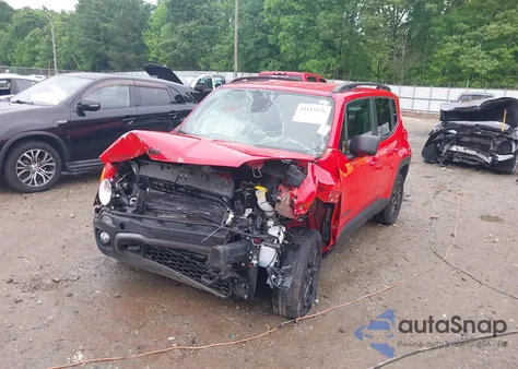 2018 Jeep Renegade Upland Edition 4X4 из США, поврежденный, VIN ZACCJBAB1JPH59581